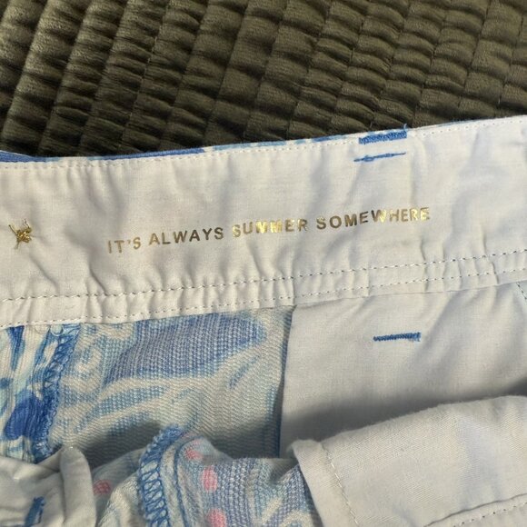 Lilly Pulitzer Callahan Shorts Size 6 into the deep Blue Tropical Seashell - Picture 9 of 14